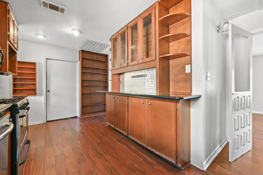 2600 Oakhaven Drive Austin, TX 78704