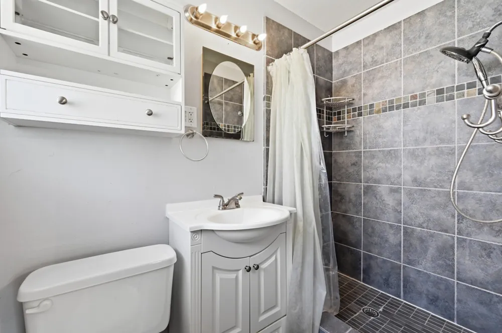 2600 Oakhaven Drive Austin, TX 78704