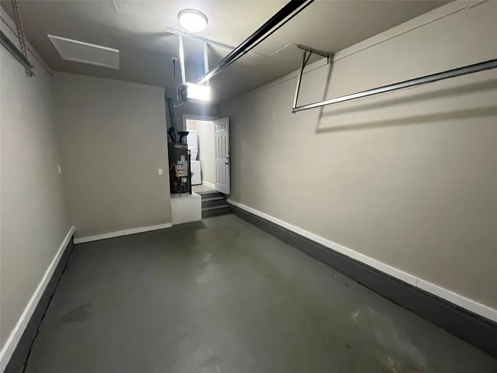 820 E Edith Street Irving, TX 75061