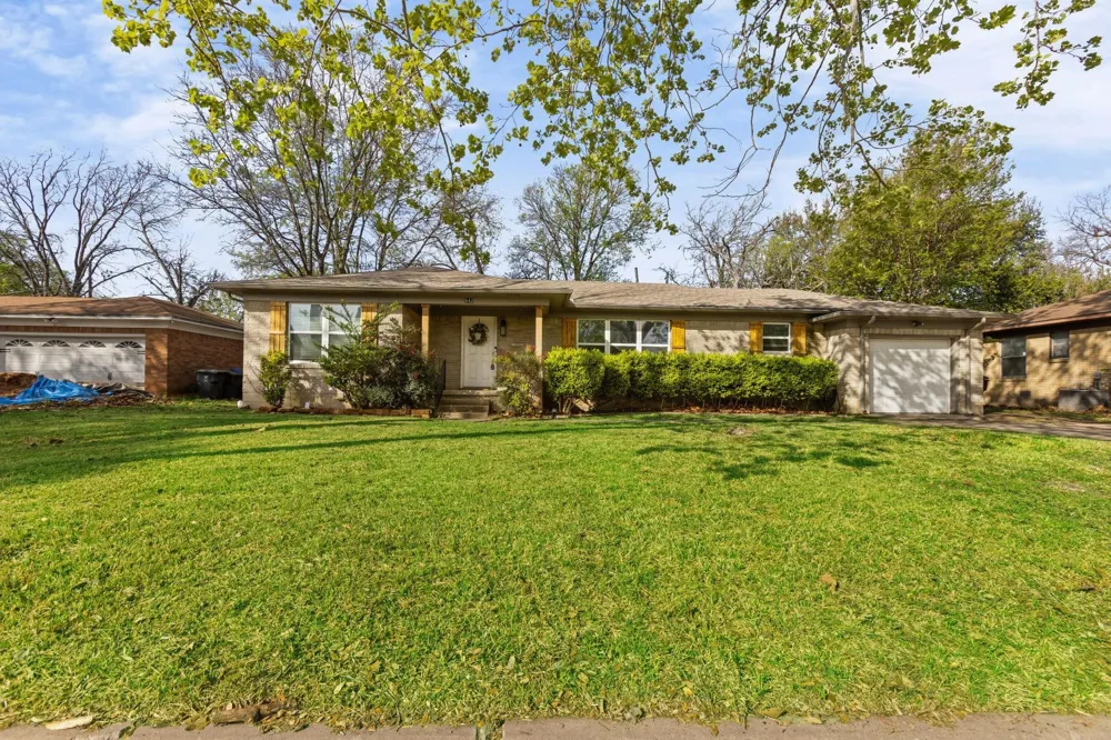 942 Longfellow Street Waco, TX 76710