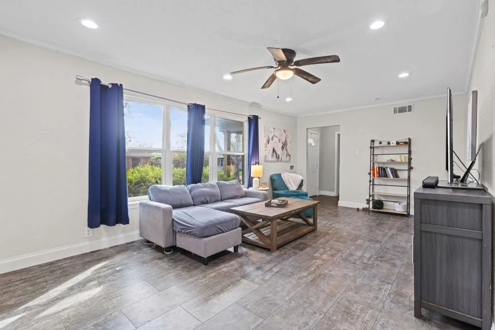 942 Longfellow Street Waco, TX 76710