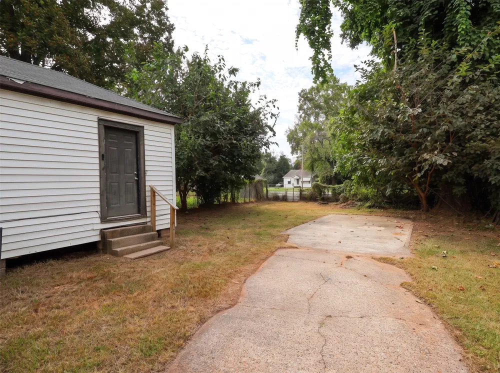 504 YARBOROUGH STREET Bossier City, LA 71111