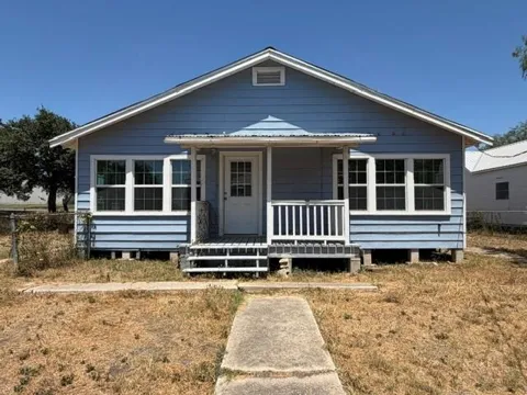 310 E Main Avenue
