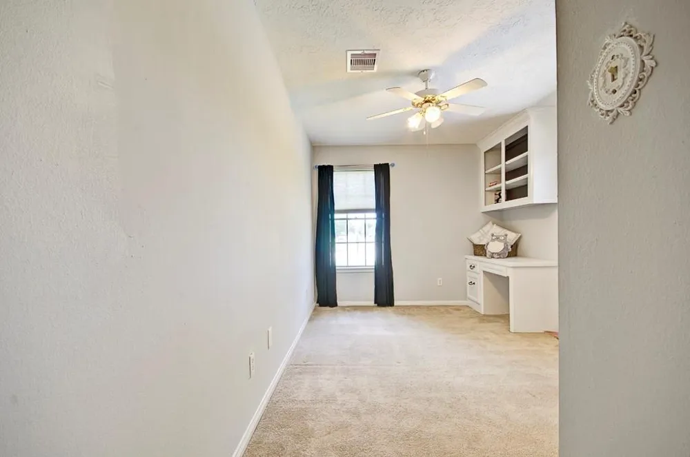 609 Mary Ann Drive Friendswood, TX 77546