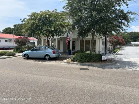200 Jeff Davis Avenue