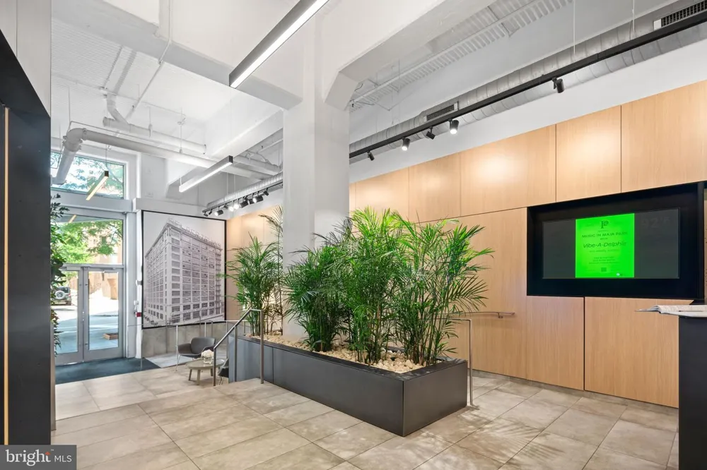 2200 ARCH STREET #505 Philadelphia, PA 19103