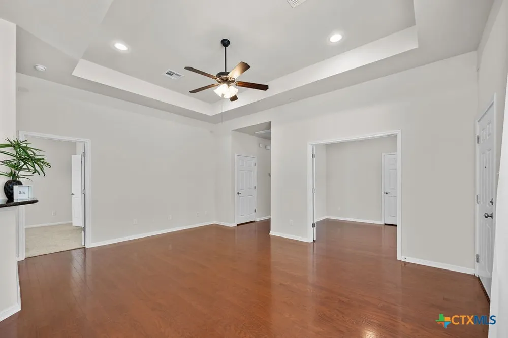 1900 Little Elm Trail #36 Cedar Park, TX 78613