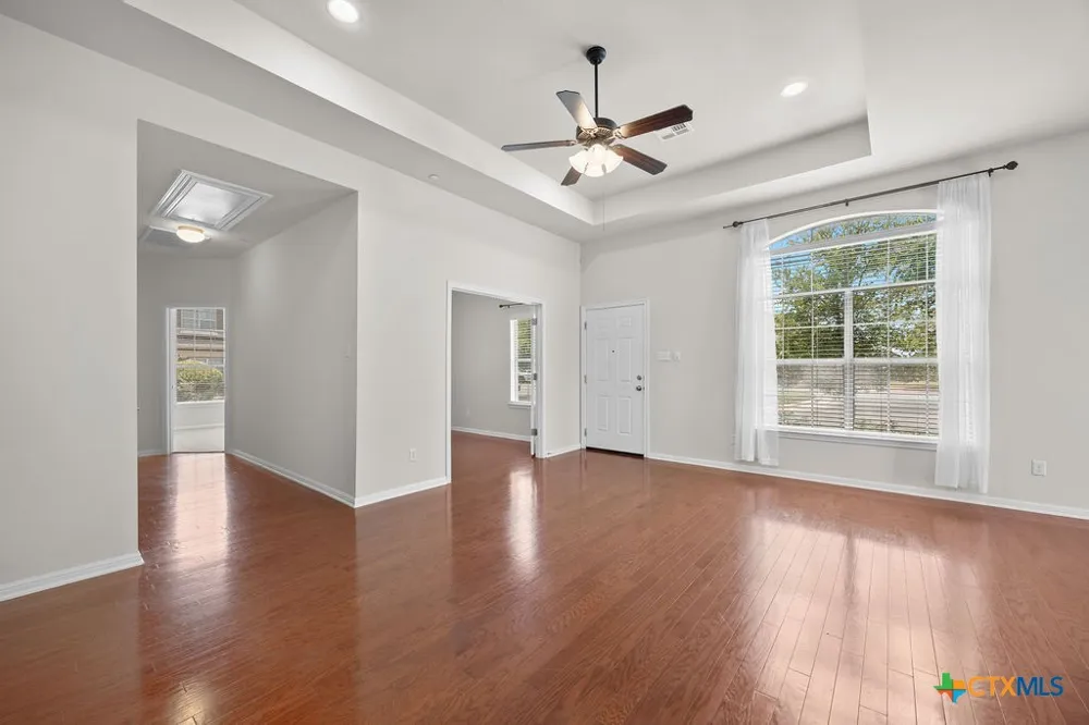 1900 Little Elm Trail #36 Cedar Park, TX 78613