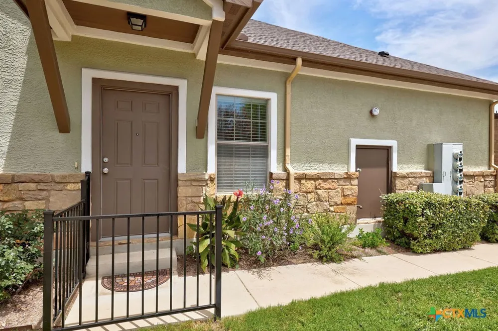 1900 Little Elm Trail #36 Cedar Park, TX 78613
