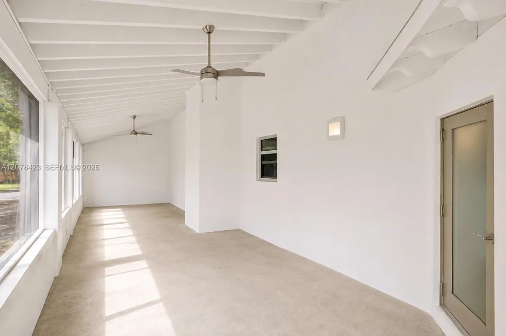 937 NE 171st St Miami, FL 33162