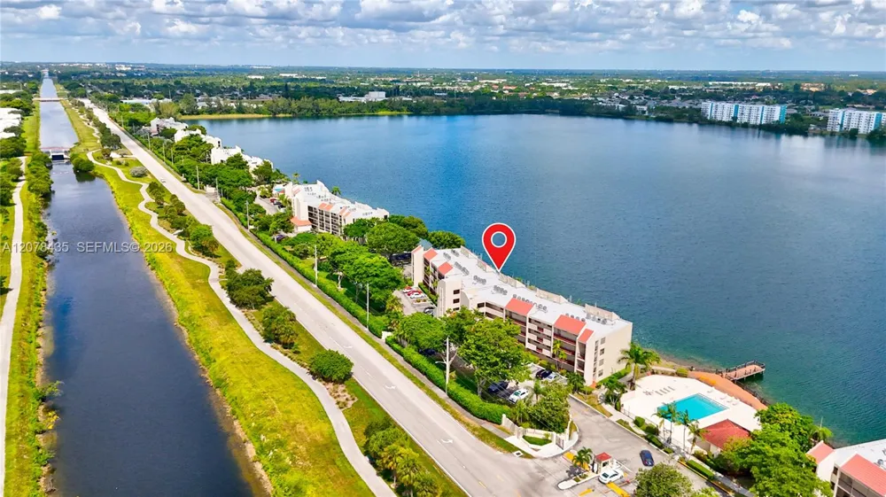 114 Lake Emerald Dr #409 Oakland Park, FL 33309