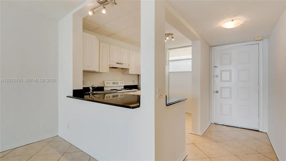114 Lake Emerald Dr #409 Oakland Park, FL 33309