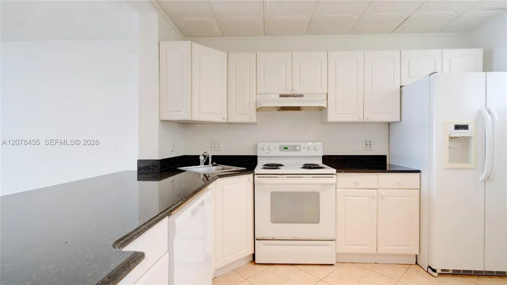 114 Lake Emerald Dr #409 Oakland Park, FL 33309