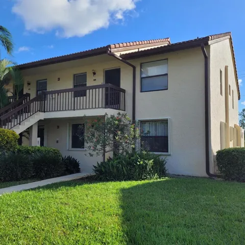 4626 Lucerne Lakes Boulevard E #106
