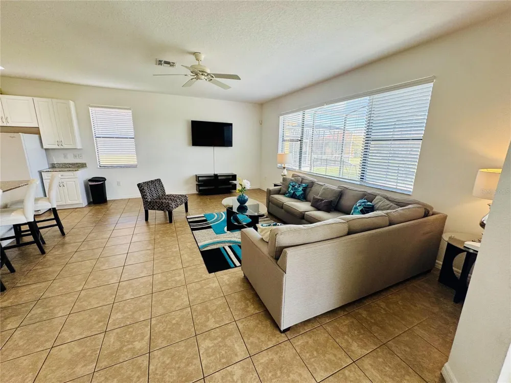 2586 ROSEMONT CIRCLE Davenport, FL 33837