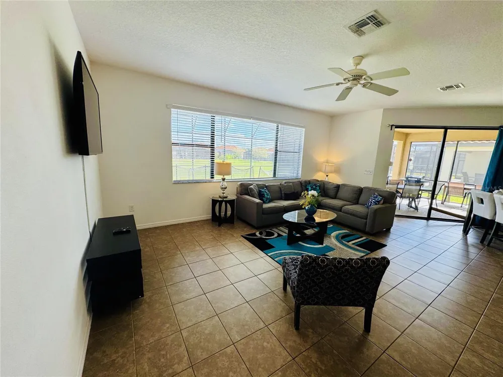 2586 ROSEMONT CIRCLE Davenport, FL 33837