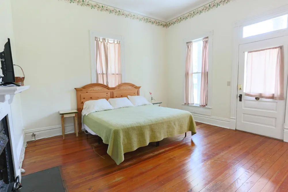411 N Maney Ave Murfreesboro, TN 37130