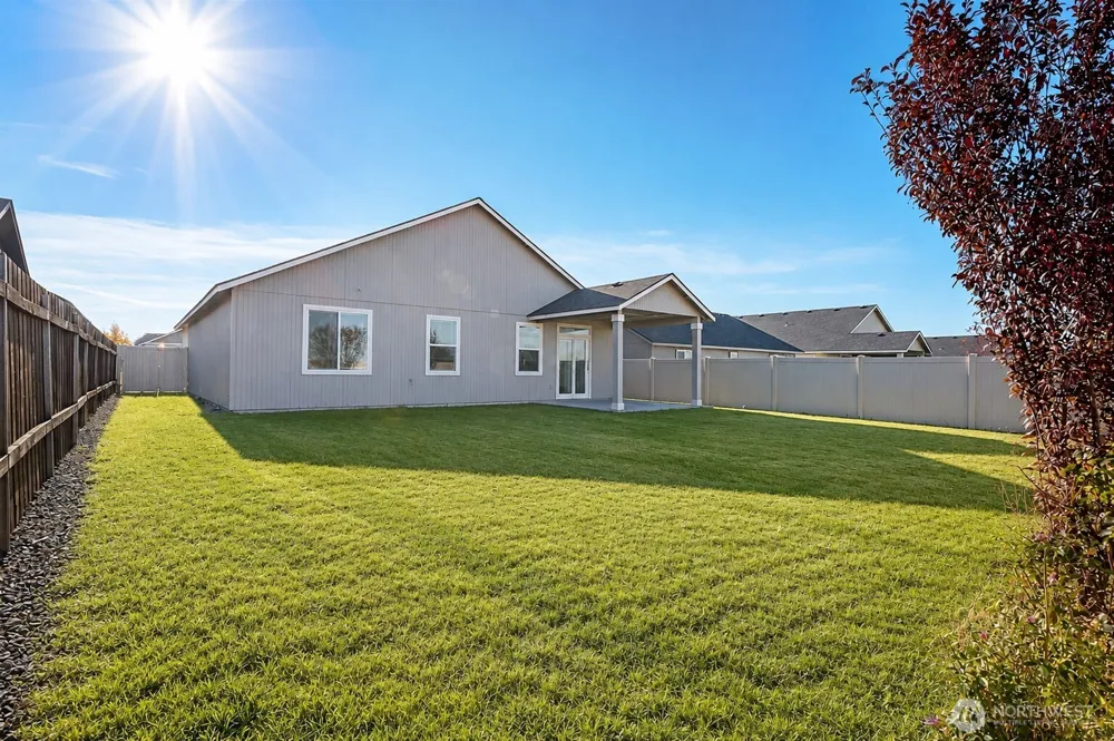 1344 E Nen Drive Moses Lake, WA 98837