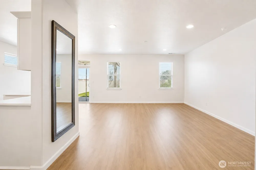 1344 E Nen Drive Moses Lake, WA 98837