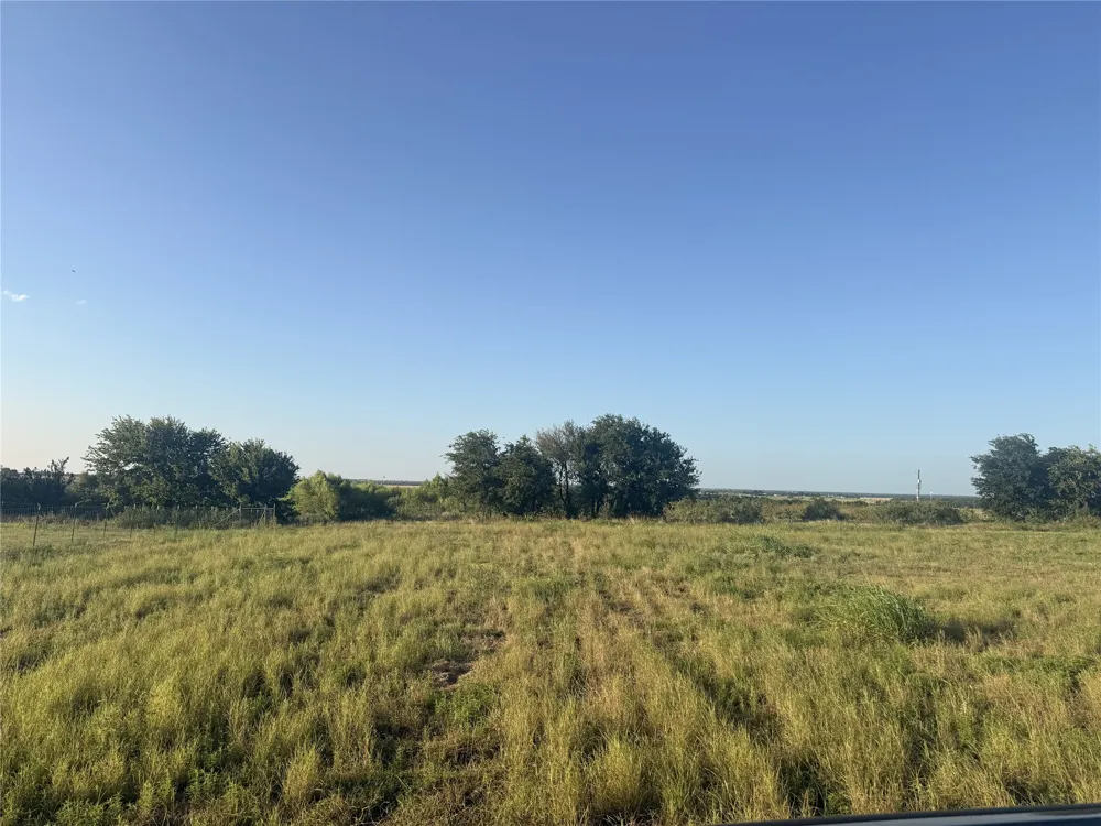 437 CR 423 Taylor, TX 76574