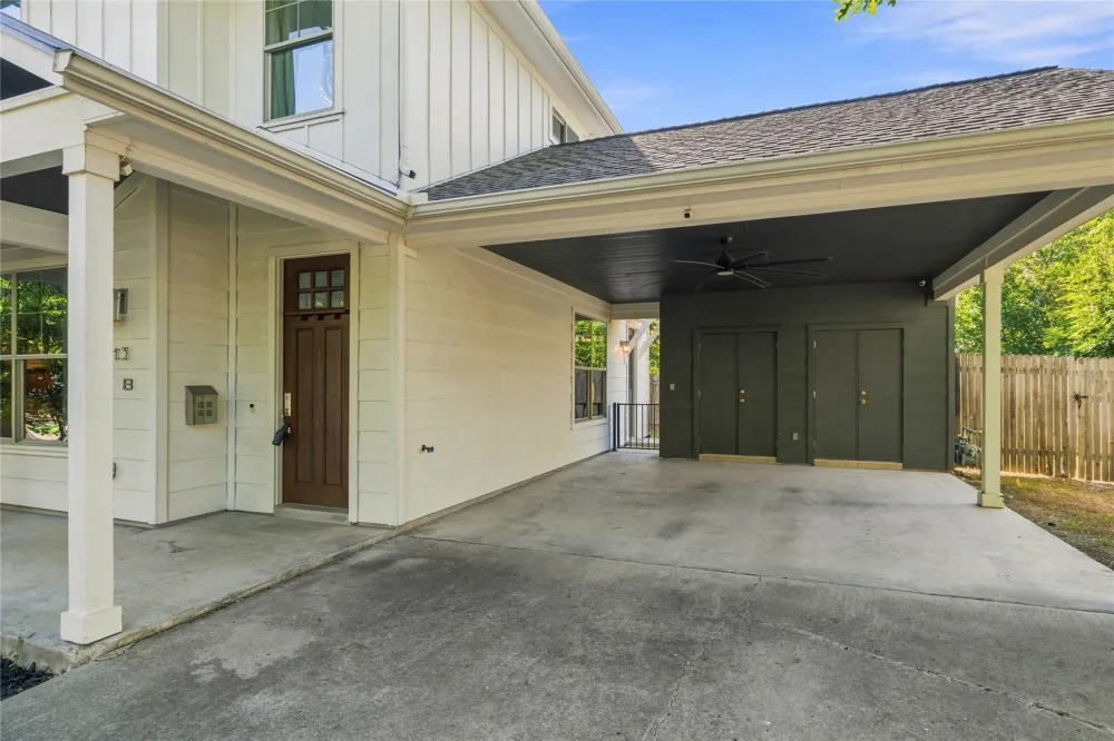 5613 Roosevelt Avenue #B Austin, TX 78756
