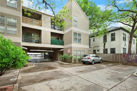 2311 Nueces Street #203