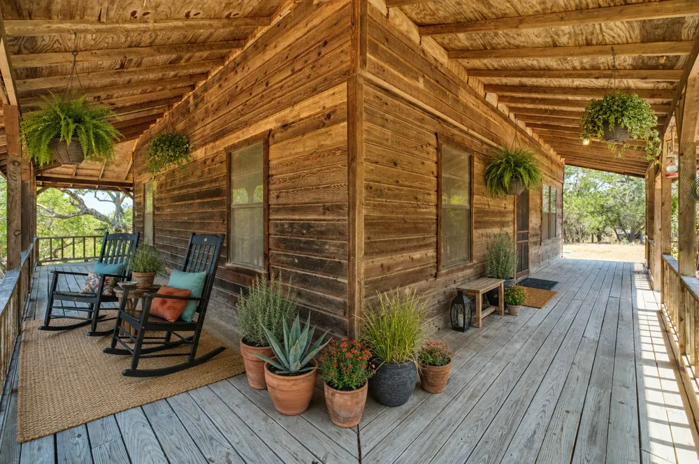100 Clayton Cove Dripping Springs, TX 78620
