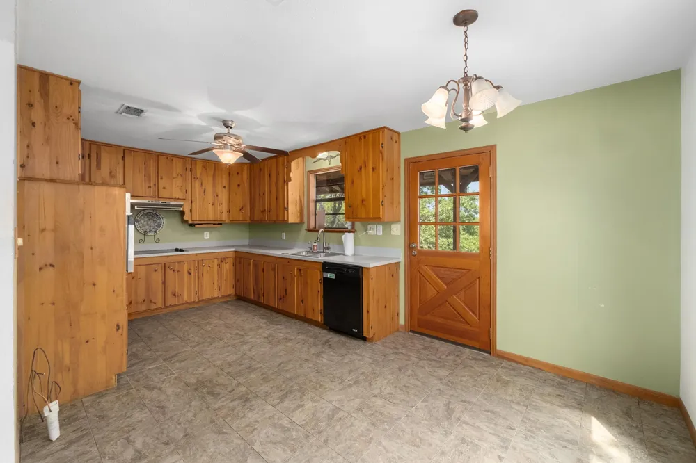 100 Clayton Cove Dripping Springs, TX 78620
