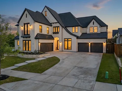 2216 Winding Creek Circle
