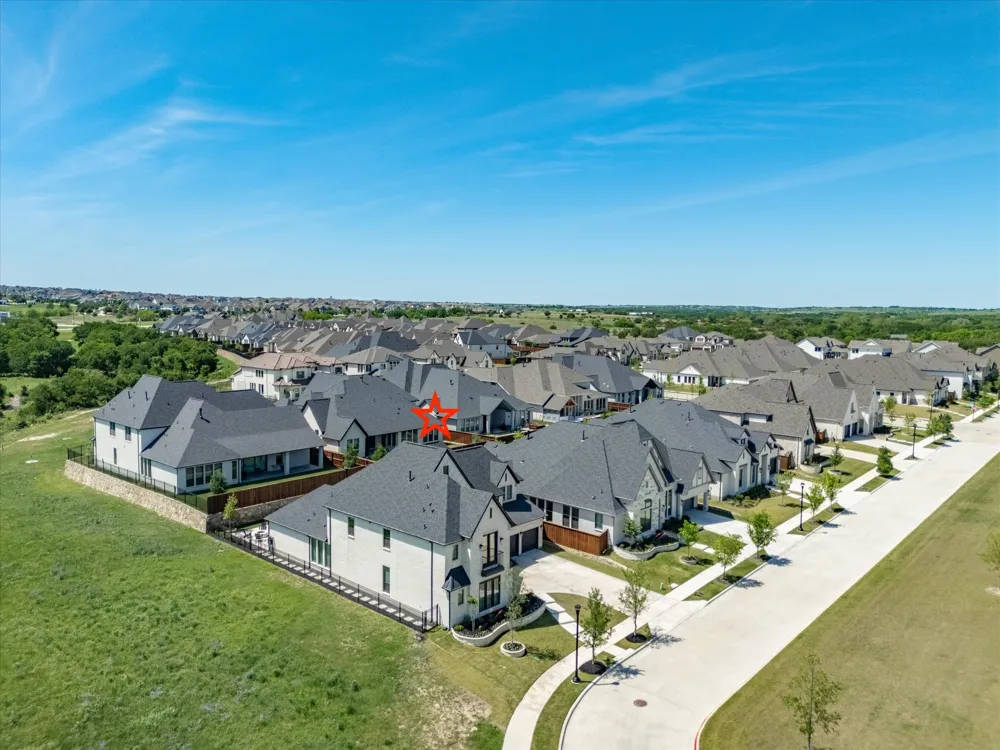 2216 Winding Creek Circle Fort Worth, TX 76008