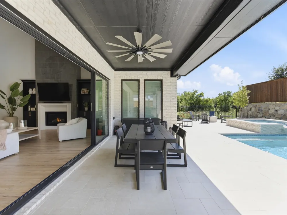 2216 Winding Creek Circle Fort Worth, TX 76008