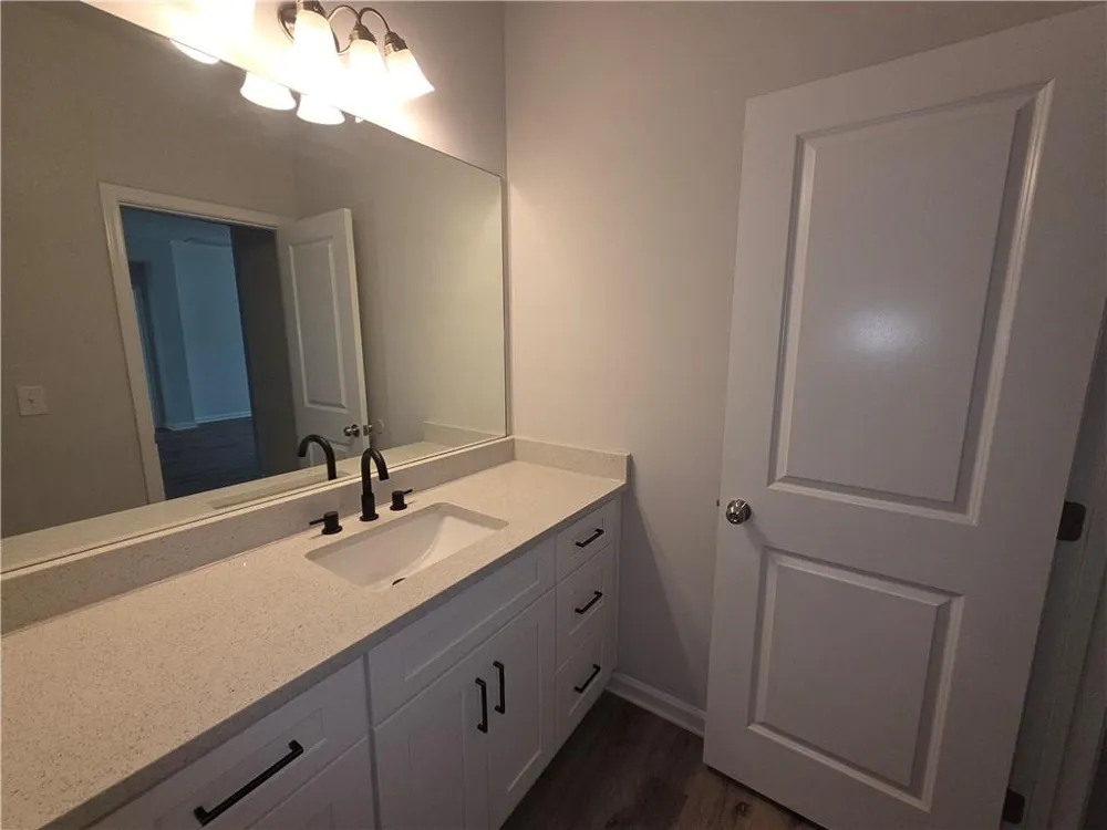 2034 Britt Drive Snellville, GA 30078