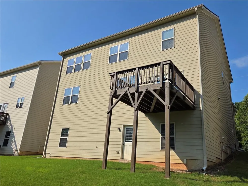 2034 Britt Drive Snellville, GA 30078