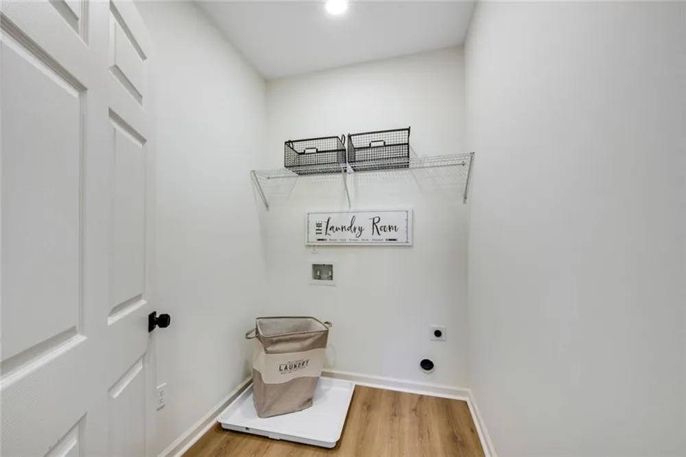 3396 Ashford Loop Ellenwood, GA 30294