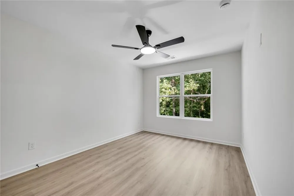 3396 Ashford Loop Ellenwood, GA 30294