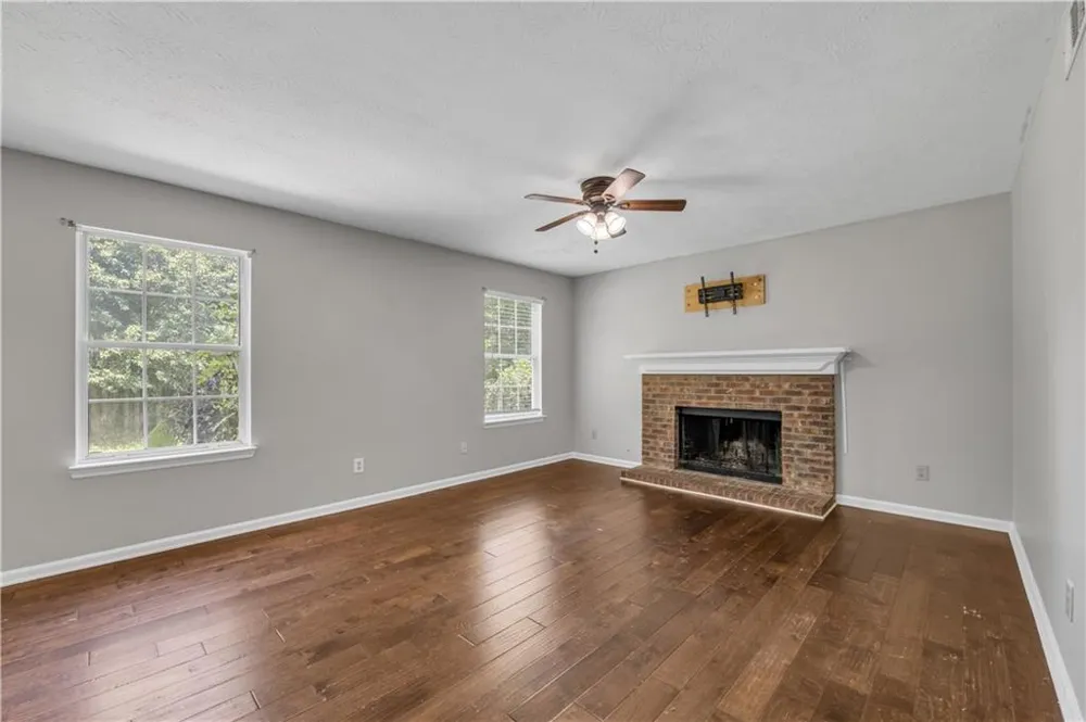 4890 Evergreen Valley Way Alpharetta, GA 30022