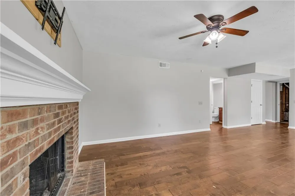 4890 Evergreen Valley Way Alpharetta, GA 30022