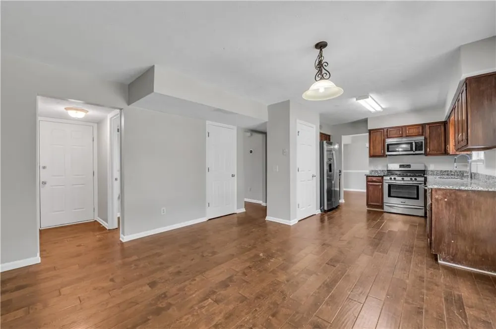 4890 Evergreen Valley Way Alpharetta, GA 30022