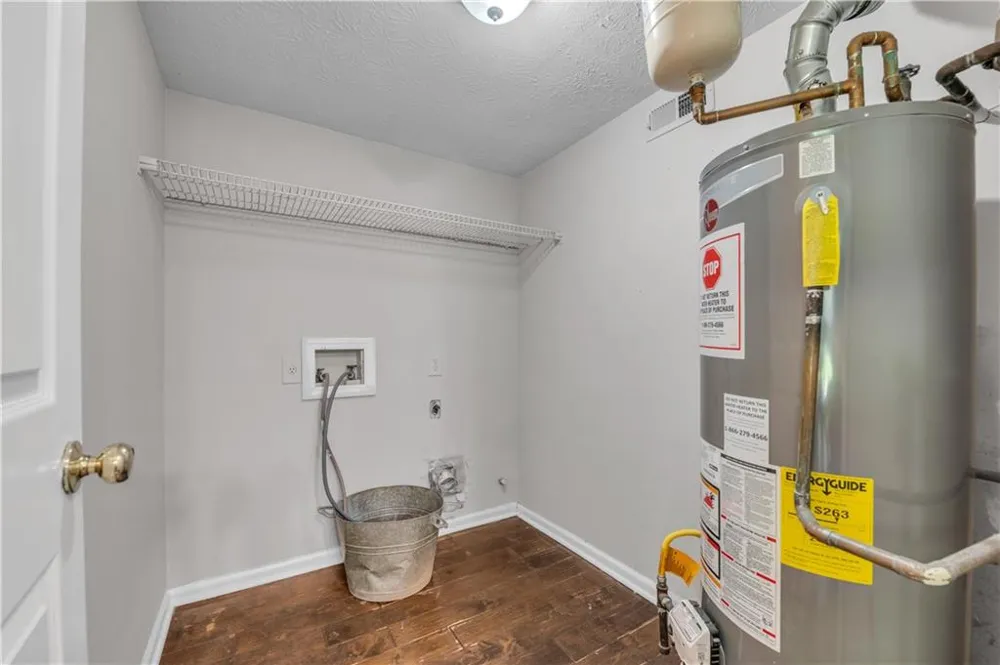 4890 Evergreen Valley Way Alpharetta, GA 30022