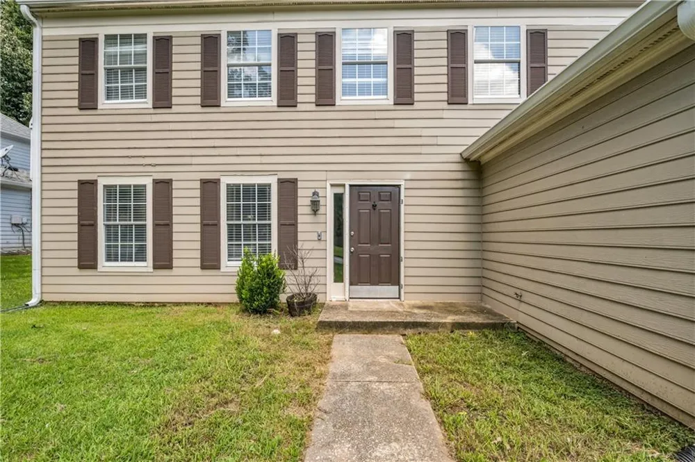 4890 Evergreen Valley Way Alpharetta, GA 30022