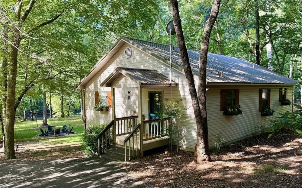 22 Noel Lane Ellijay, GA 30540