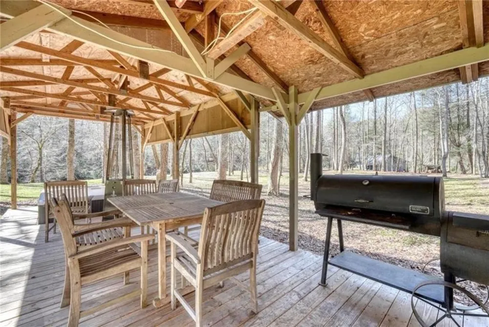 22 Noel Lane Ellijay, GA 30540
