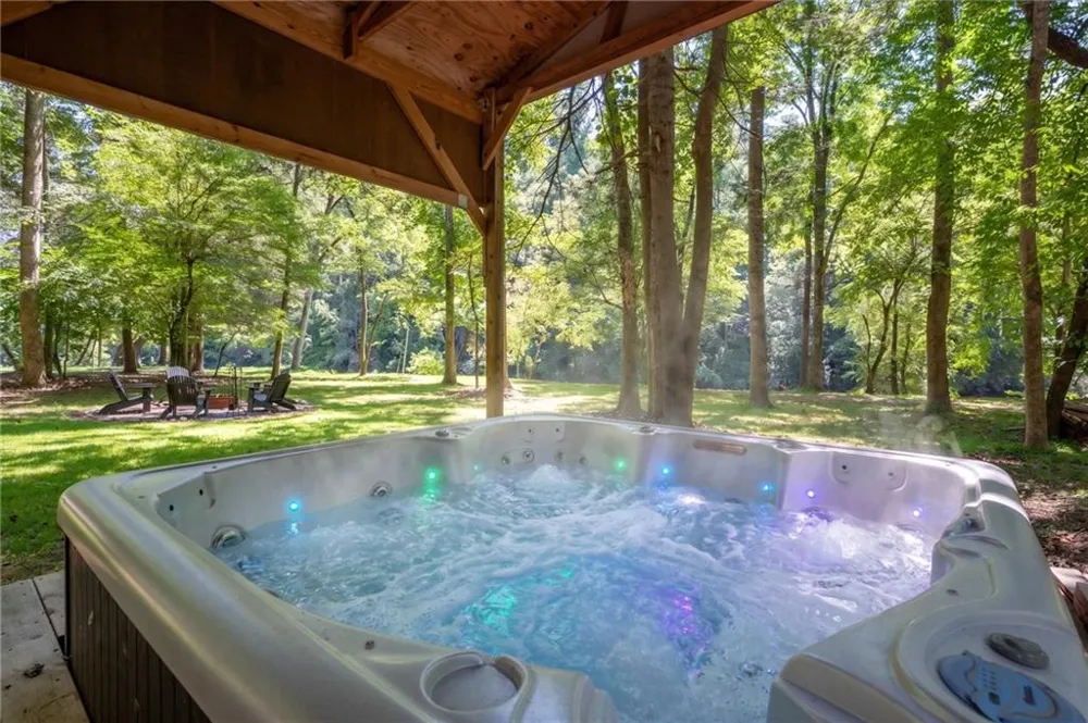 22 Noel Lane Ellijay, GA 30540