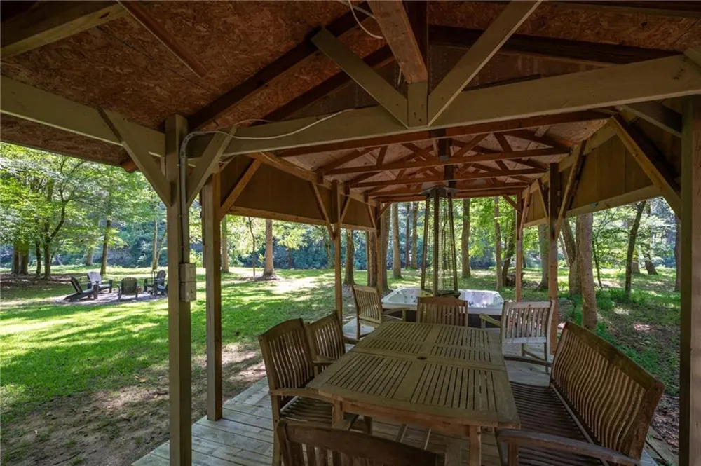 22 Noel Lane Ellijay, GA 30540