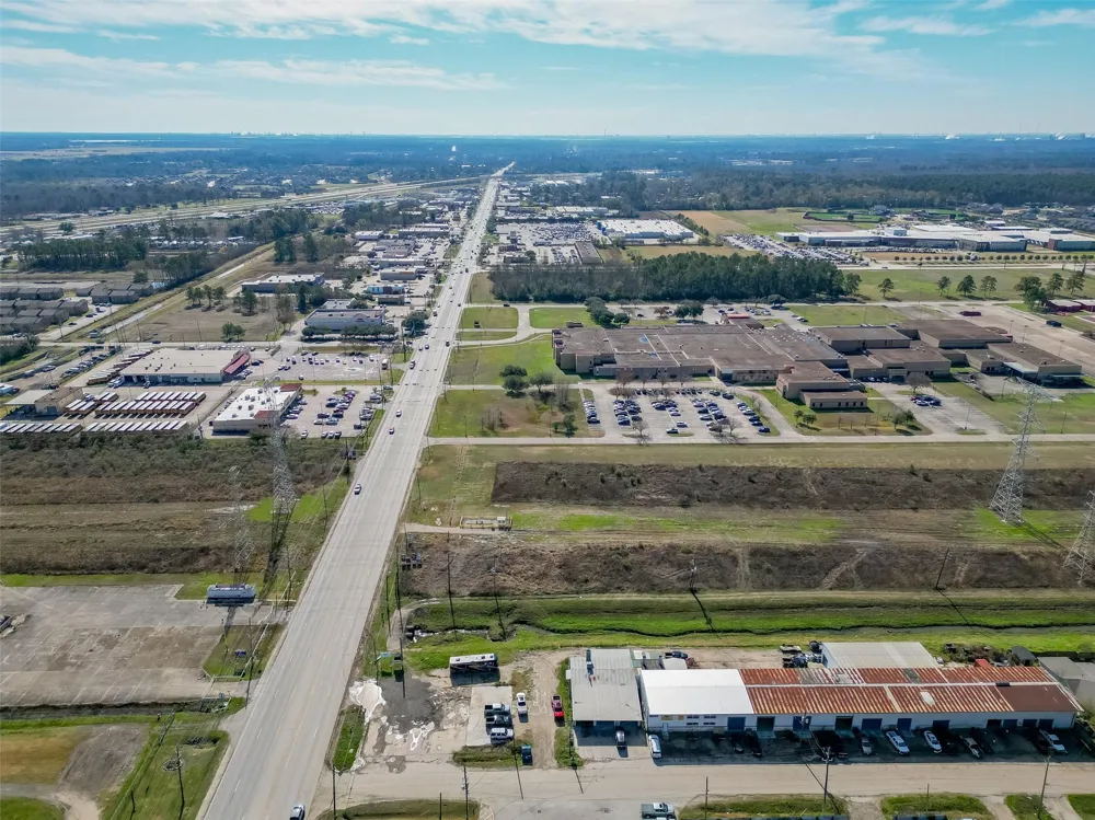 14915 Fm 2100 Road Crosby, TX 77532