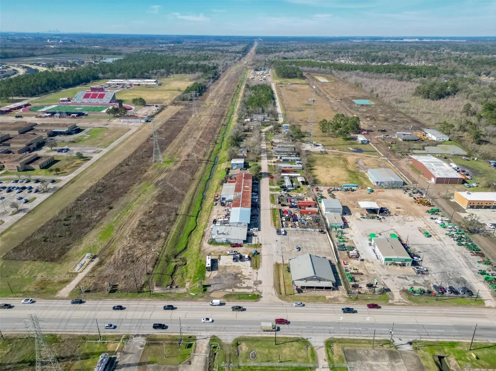 14915 Fm 2100 Road Crosby, TX 77532