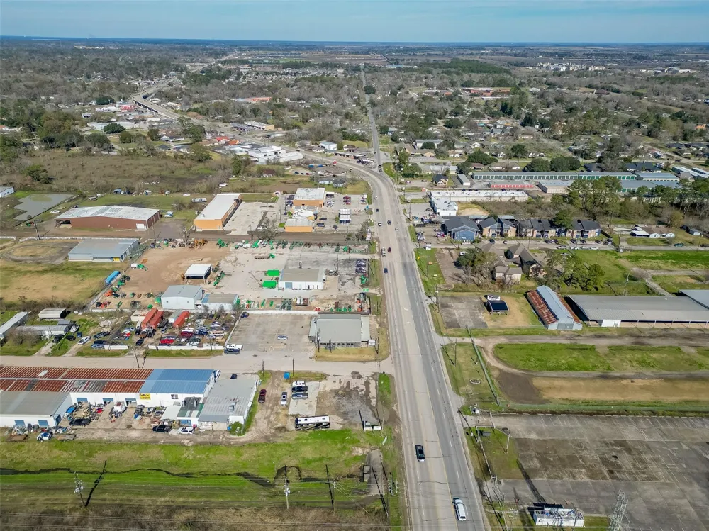 14915 Fm 2100 Road Crosby, TX 77532