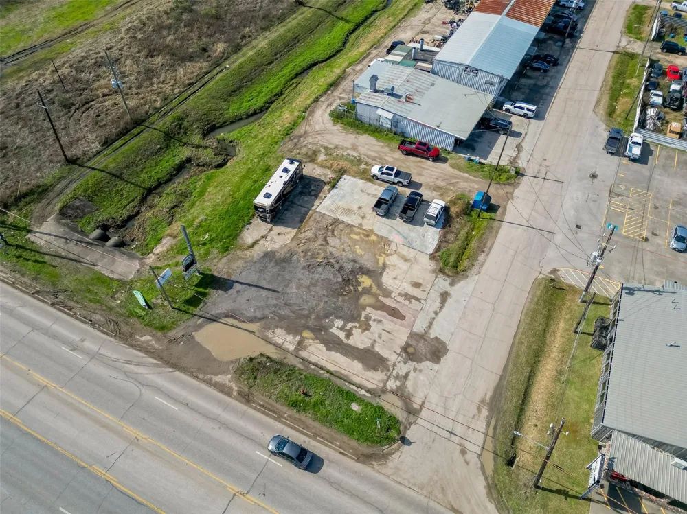 14915 Fm 2100 Road Crosby, TX 77532