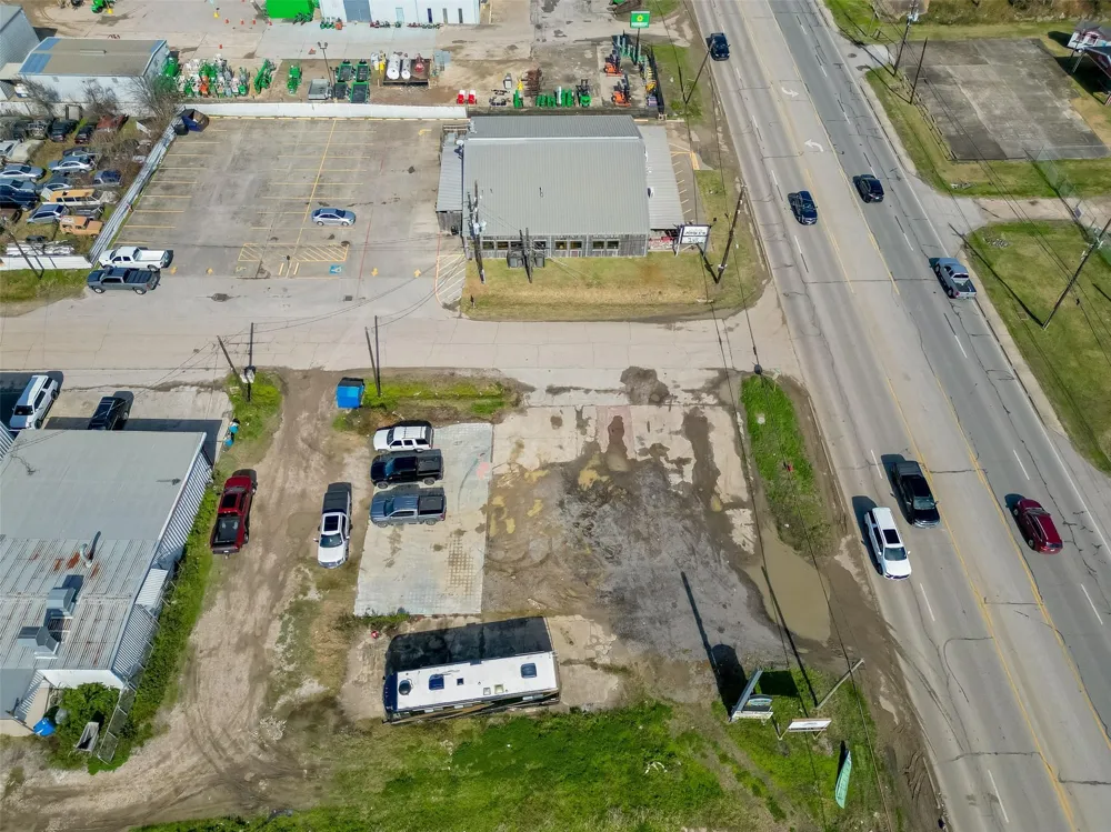 14915 Fm 2100 Road Crosby, TX 77532