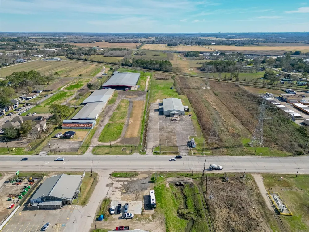 14915 Fm 2100 Road Crosby, TX 77532